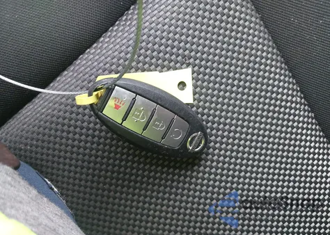 2020 Nissan Pathfinder Sv 2Wd z USA, uszkodzony, nr VIN 5N1DR2BNXLC616492